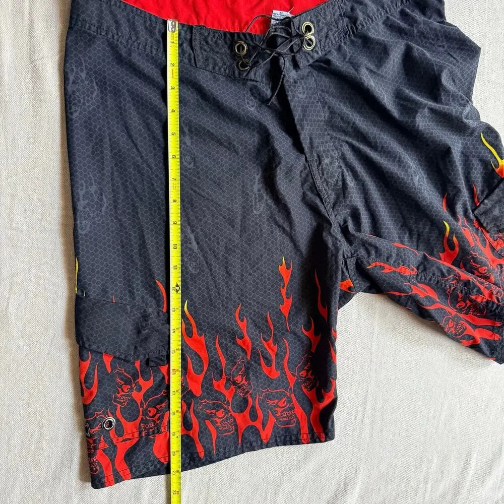 Vintage Y2K Board Shorts Men's 34 Flaming Skulls Skater Grunge Steve & Barry's